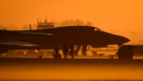 Trump advierte a Irán: 'Última oportunidad' para firmar acuerdo