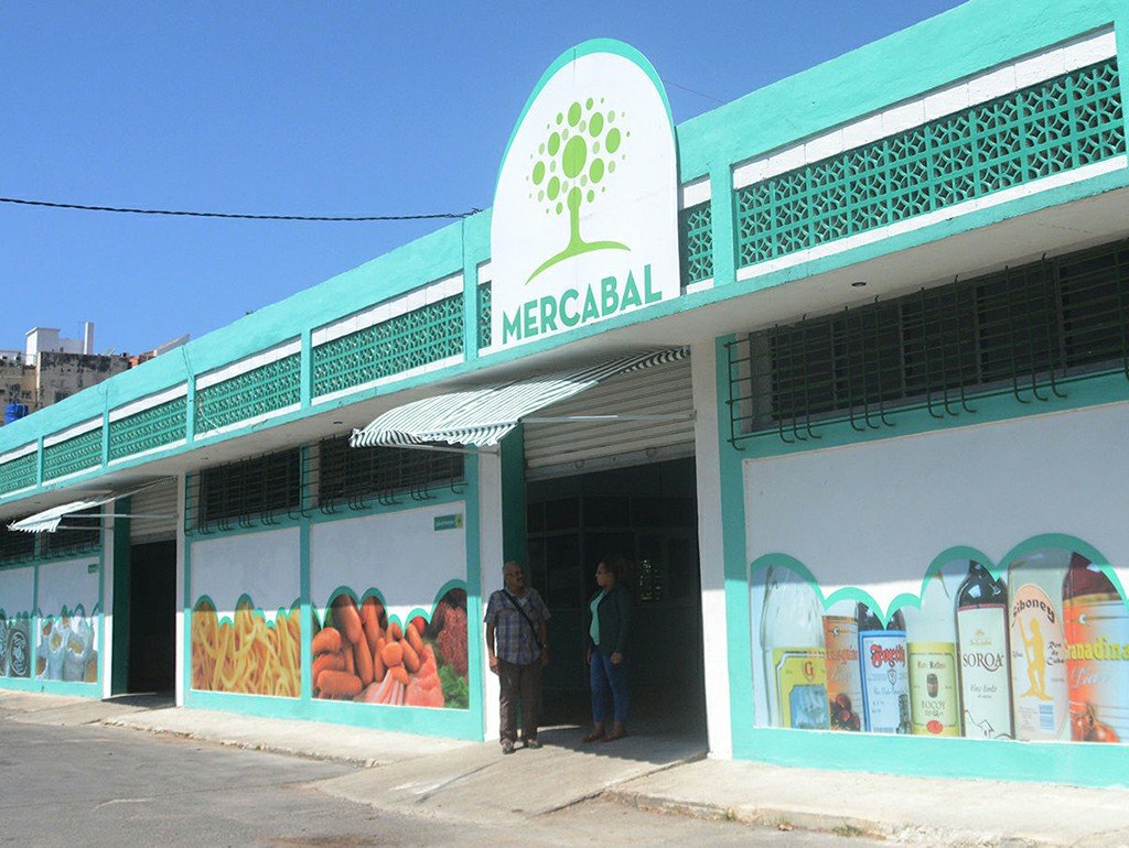 Cuba flexibiliza comercio mayorista privado