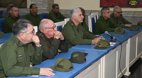 Díaz-Canel visita Zona de Defensa