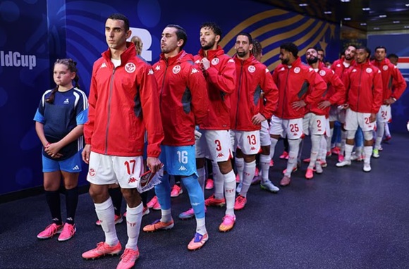 Túnez: 8 jugadores dan positivo