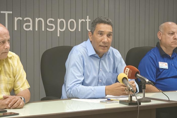 Cuba ajusta servicios de transporte