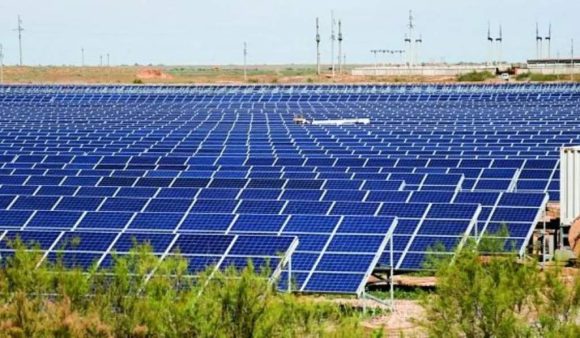 Rusia lanza planta solar