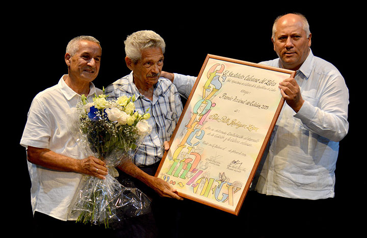 Pedro Pablo Rodríguez recibe Premio Nacional de Edición 2025