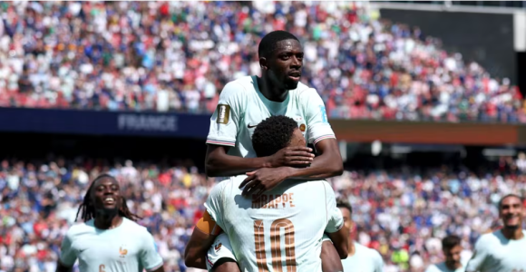 Francia derrota a Noruega