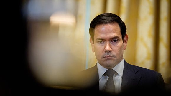 Marco Rubio y su papel en las sanciones a Cuba: ¿Qué dirá al Papa León XIV?
