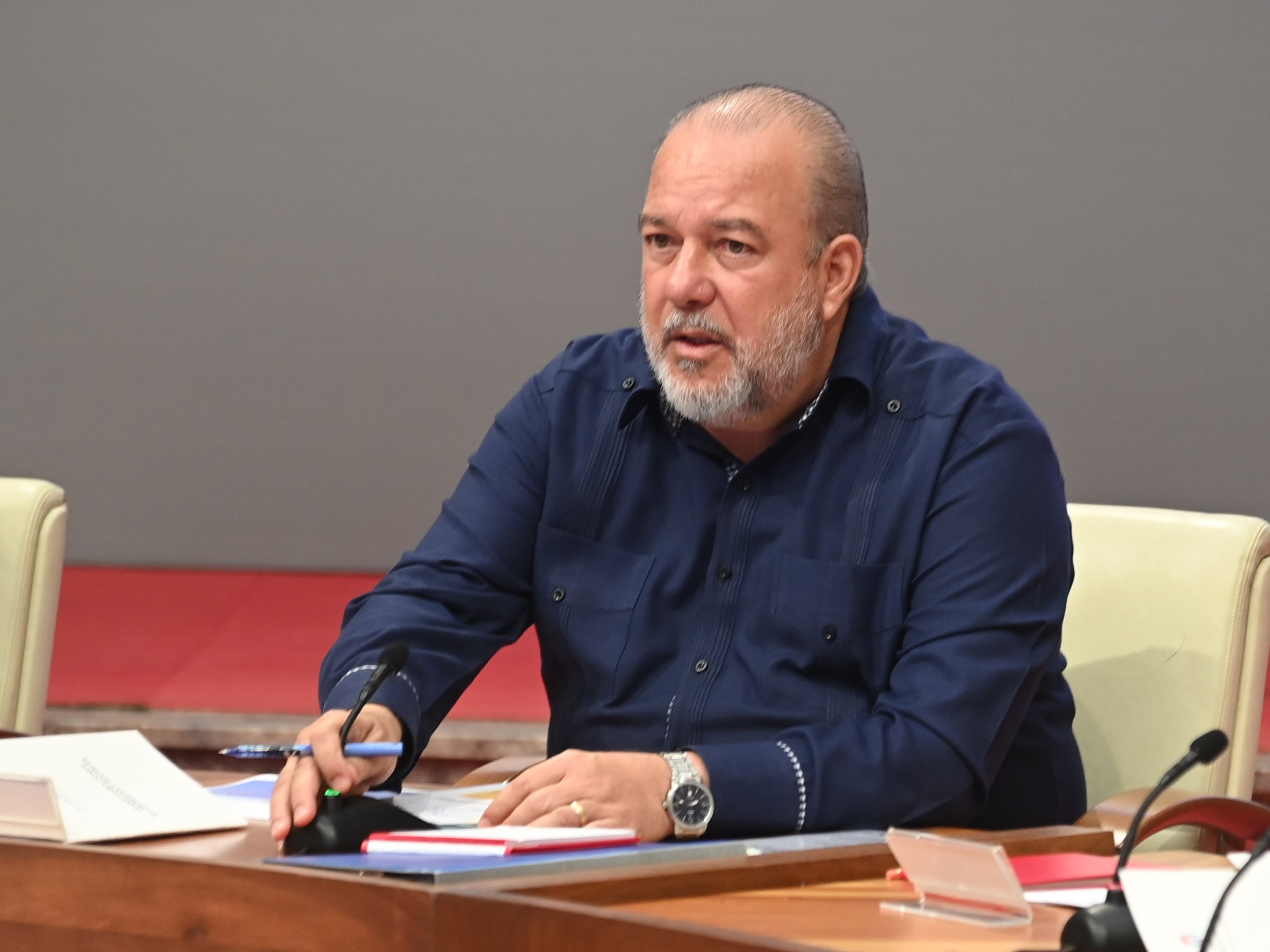 Primer ministro cubano destaca integración empresarial tras reformas económicas