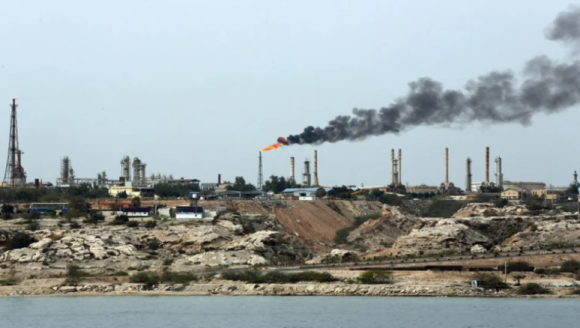 Irán advierte sobre exportación de petróleo