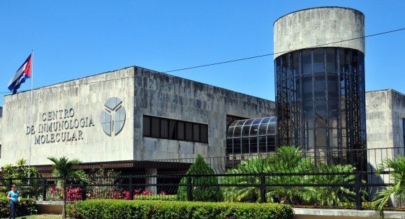 Cuba inicia ensayos clínicos de fármaco contra melanoma avanzado