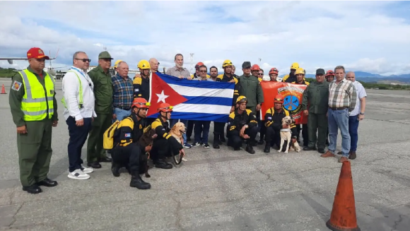 Rescatistas cubanos llegan a Venezuela