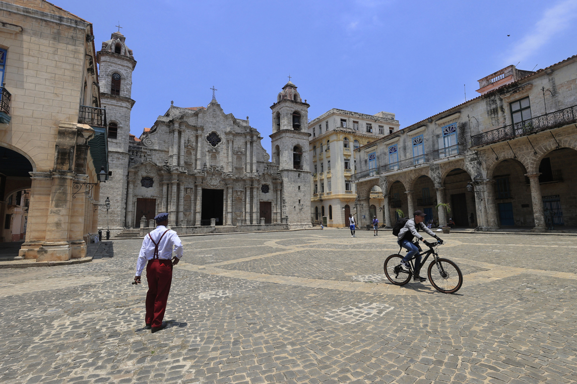 Cuba: bloqueo petrolero impacta turismo