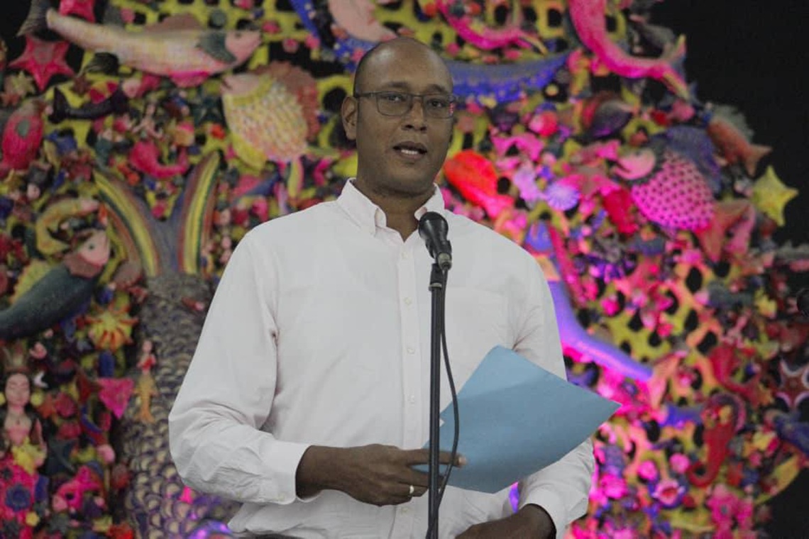 Ensayo sobre política migratoria de EE.UU. hacia Cuba gana Premio Casa de las Américas