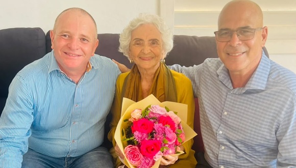 Paula Ali recibe Premio Nacional de Televisión 2026