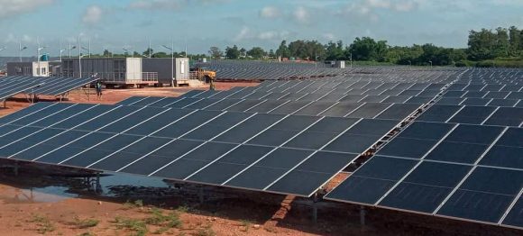 Cuba sincroniza tercer parque solar de 21,8 MW en Pinar del Río