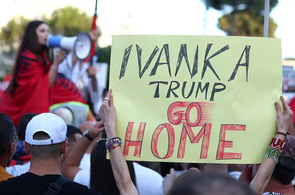 Masivas protestas en Albania contra proyectos inmobiliarios de la familia Trump
