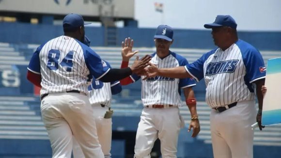 Industriales clasifica a semifinales de la Liga Élite de Béisbol Cubano