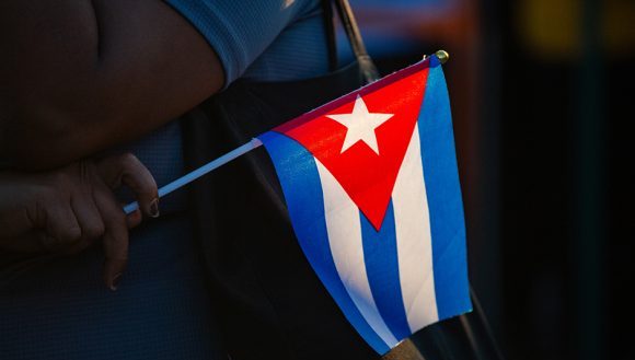 La solidaridad con Cuba: un acto de resistencia contra el capitalismo
