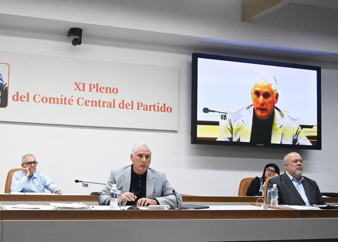 Comité Central del PCC evalúa reformas económicas anunciadas por Díaz-Canel