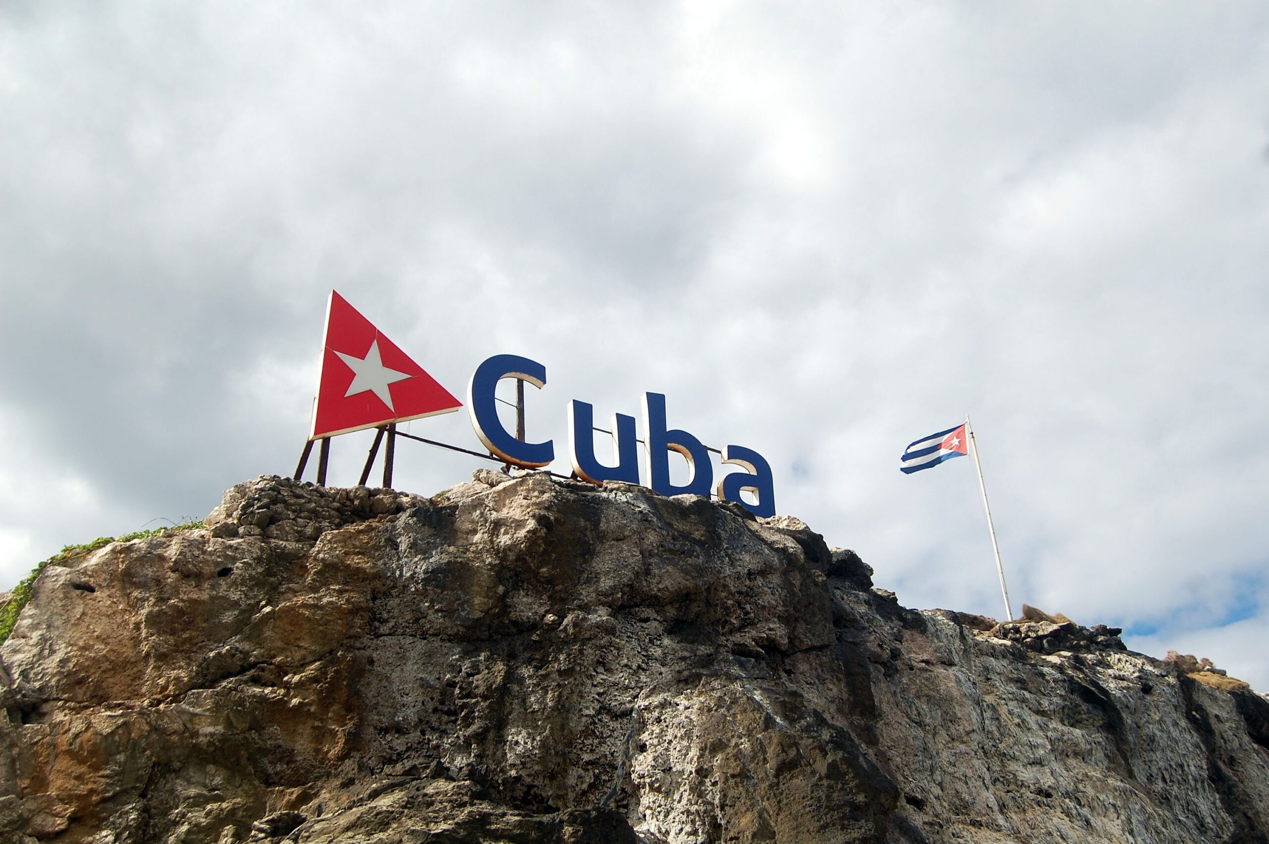 Cuba rechaza presión de EE.UU.