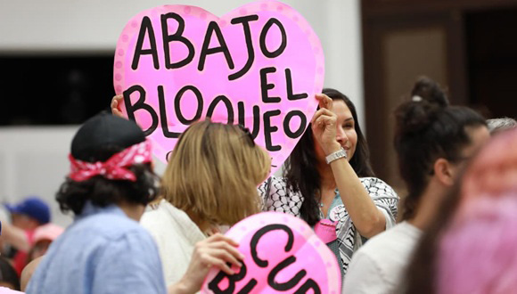 Estadounidenses del Convoy Nuestra América