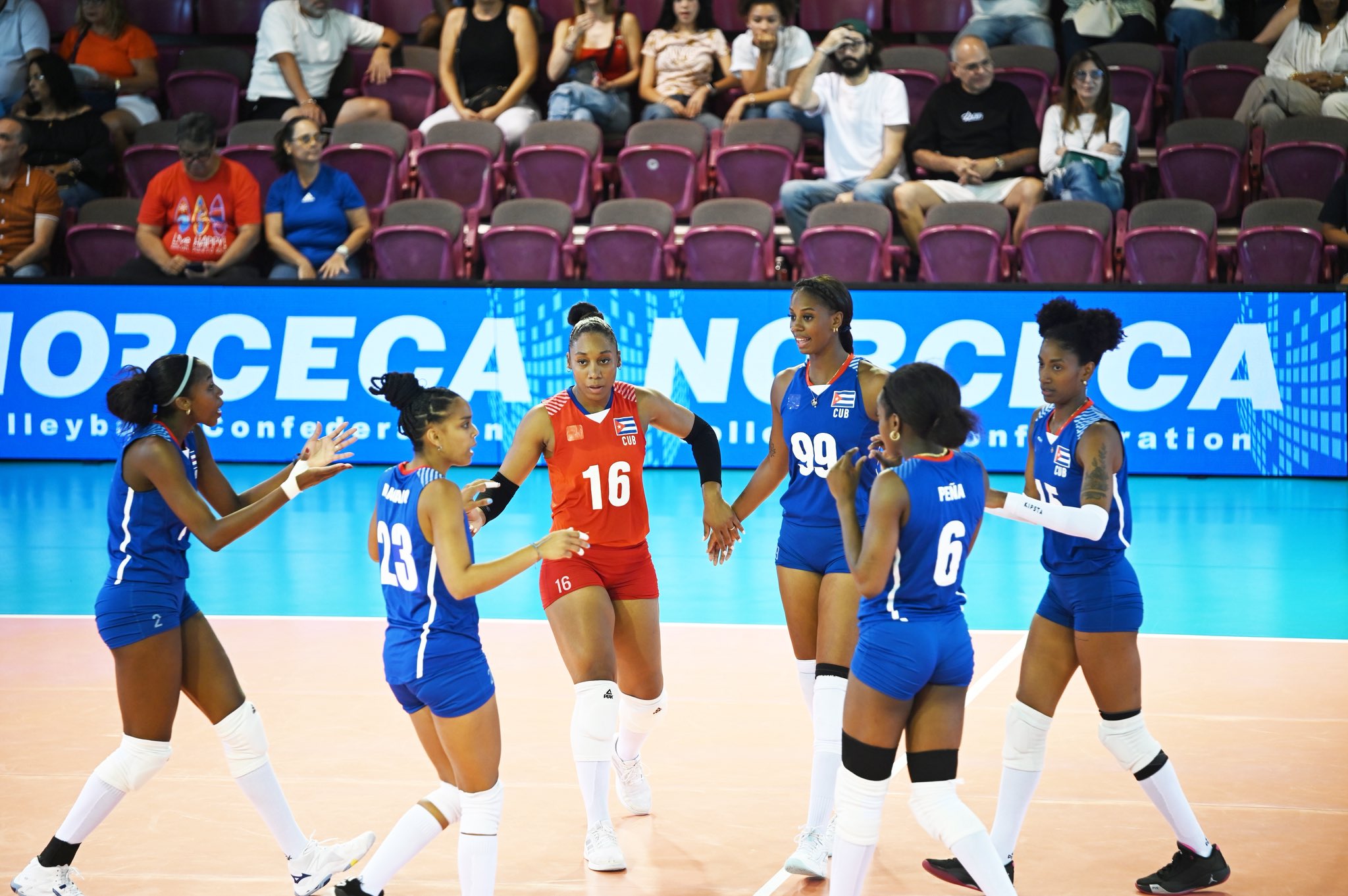 Cuba gana bronce en voleibol