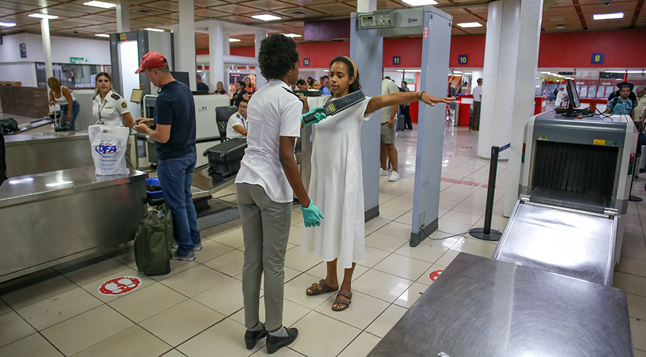 Cuba implementa nuevos Decretos-Ley de Aduanas para modernizar comercio exterior