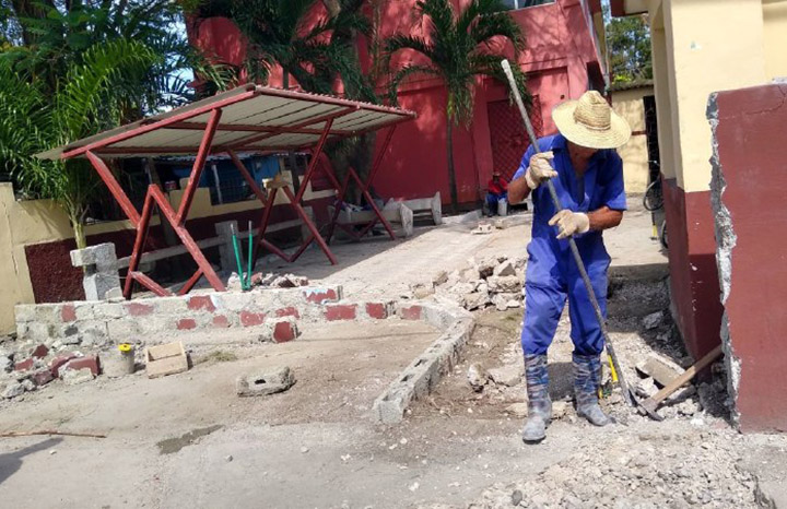 Guantánamo construye centros comunitarios de carga ante crisis energética