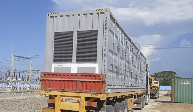 Cuba inicia pruebas con baterías de respaldo para estabilizar su sistema eléctrico