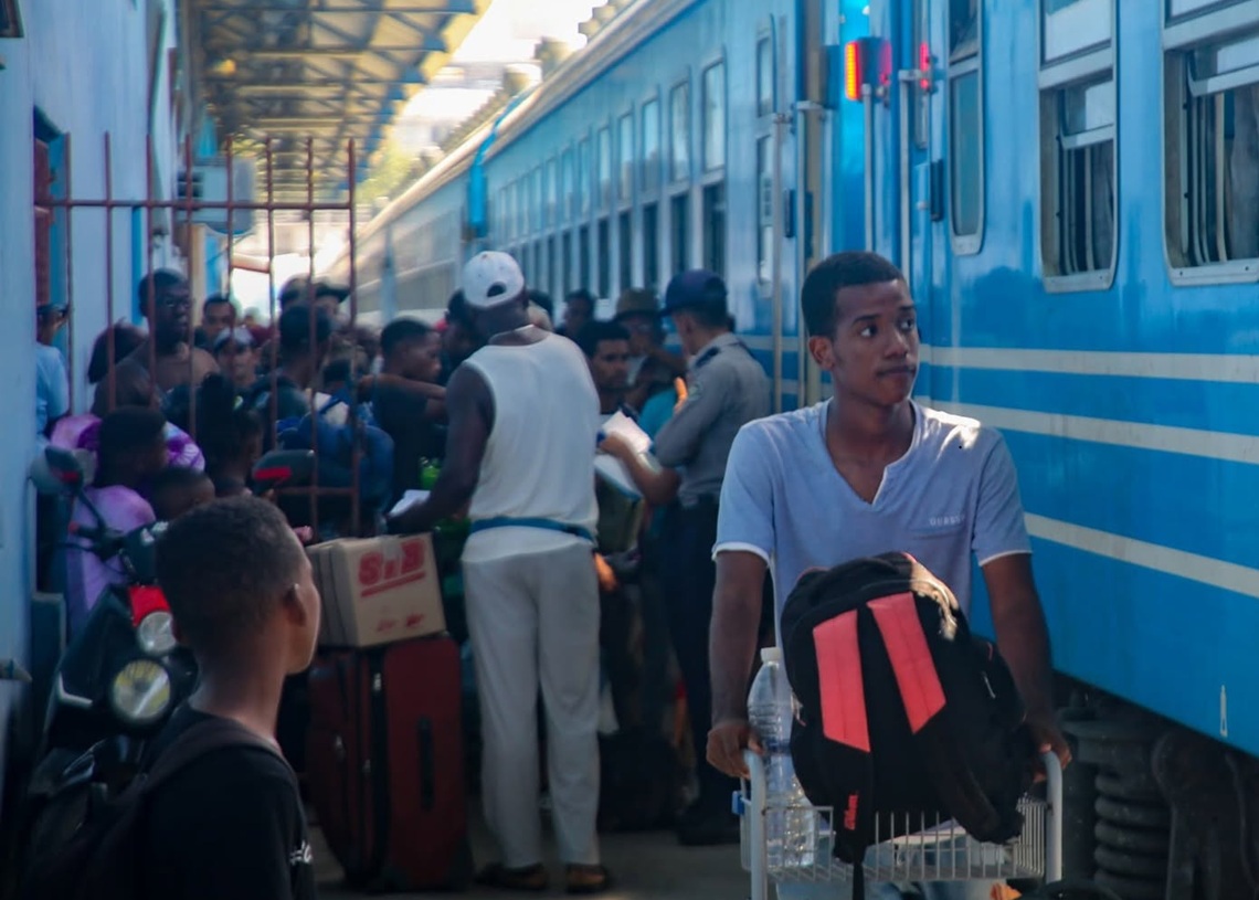 Cuba ajusta frecuencias de trenes nacionales por crisis energética