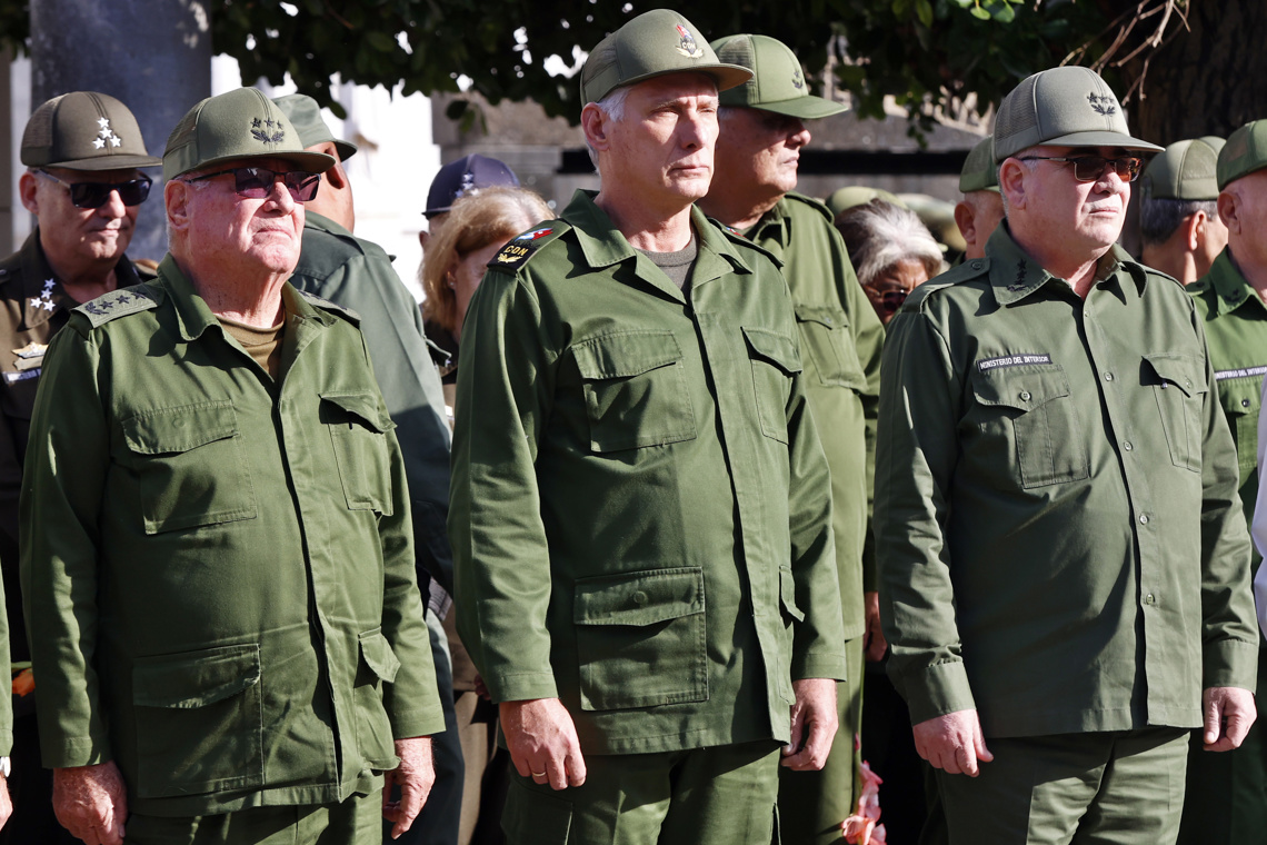 EE.UU. impone sanciones a entidades y funcionarios militares de Cuba