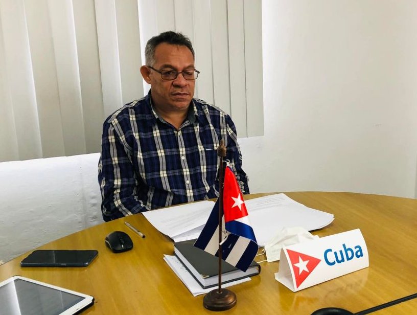 Cuba mantiene medidas laborales