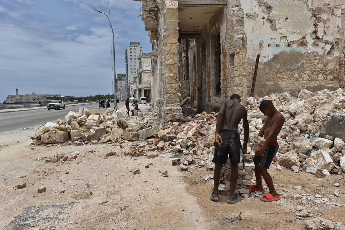 Alto Comisionado de la ONU urge distensión para aliviar crisis en Cuba