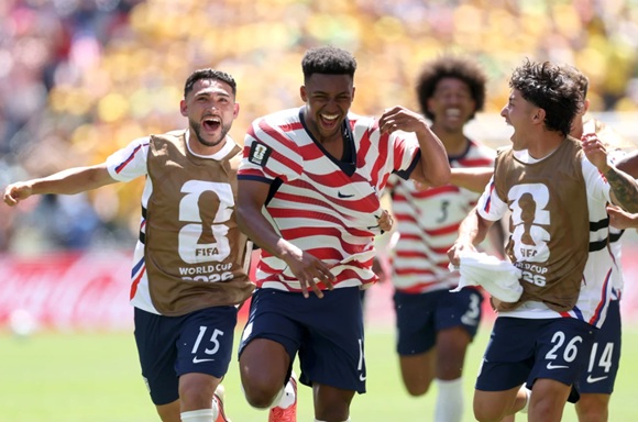 Estados Unidos vence 2-0 a Australia y avanza a dieciseisavos en el Mundial 2026