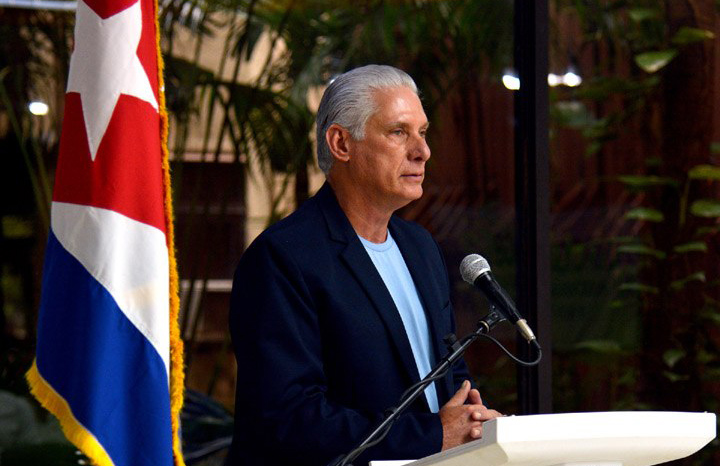 Presidente cubano reconoce al CIGB como pilar de la ciencia nacional en su 40 aniversario