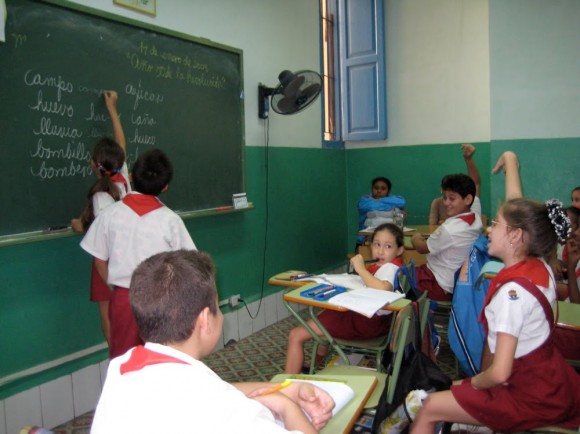 Recuerdos de una educación cubana: nostalgia por los años escolares
