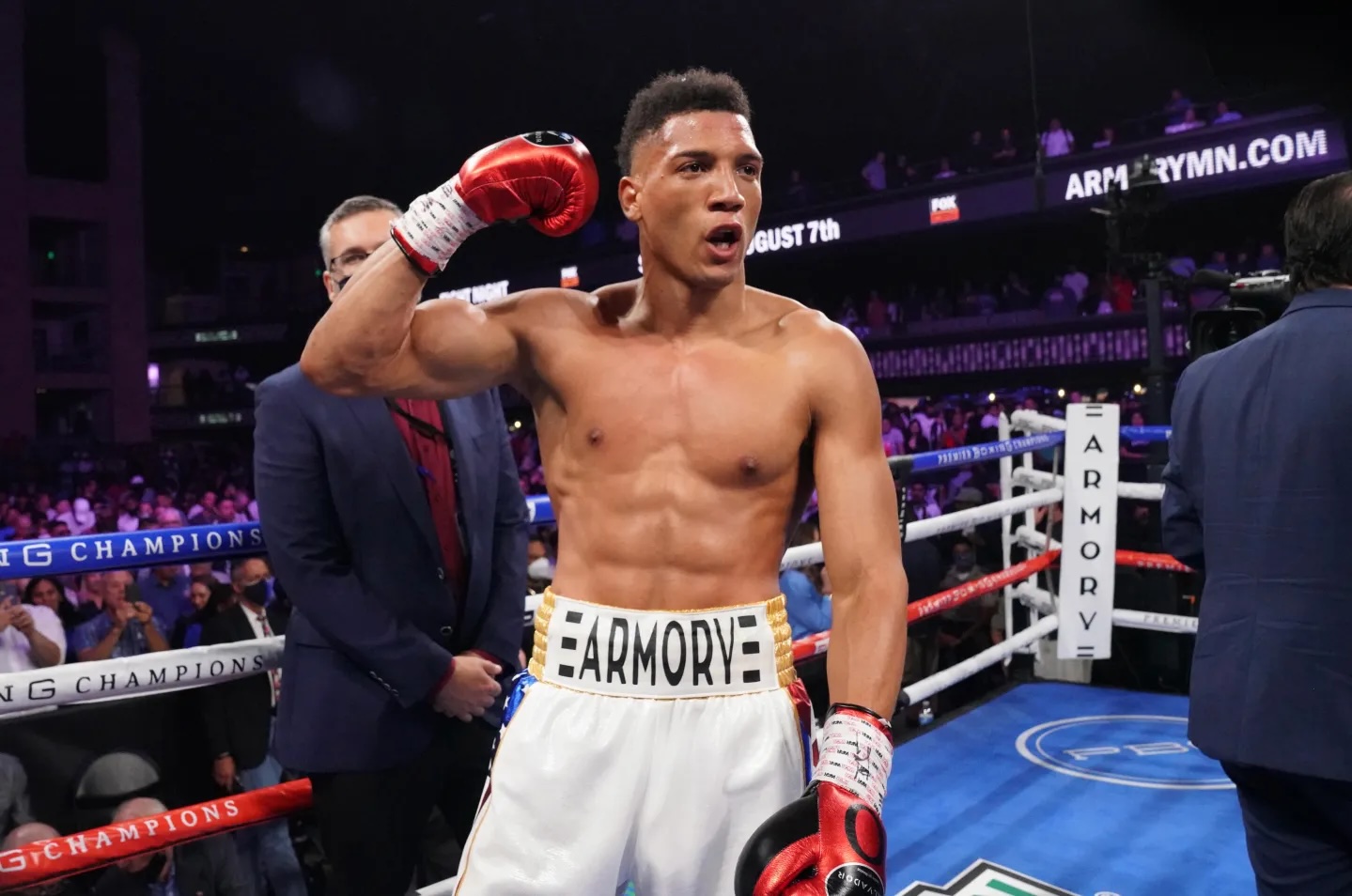 David Morrell Jr. busca alternativas