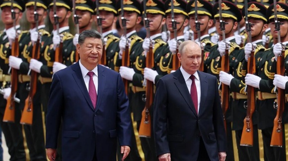 Putin y Xi se reúnen en Beijing