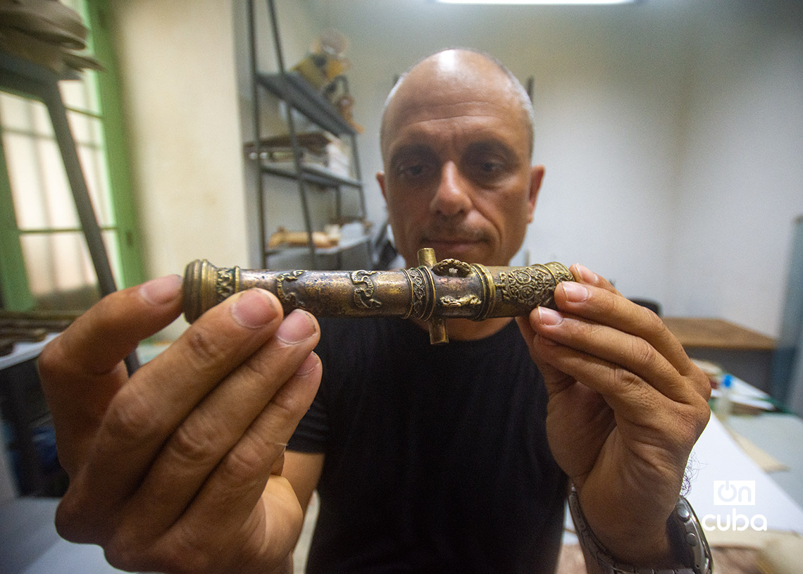 Iglesia en La Habana sufre nuevos daños por quema de basura acumulada