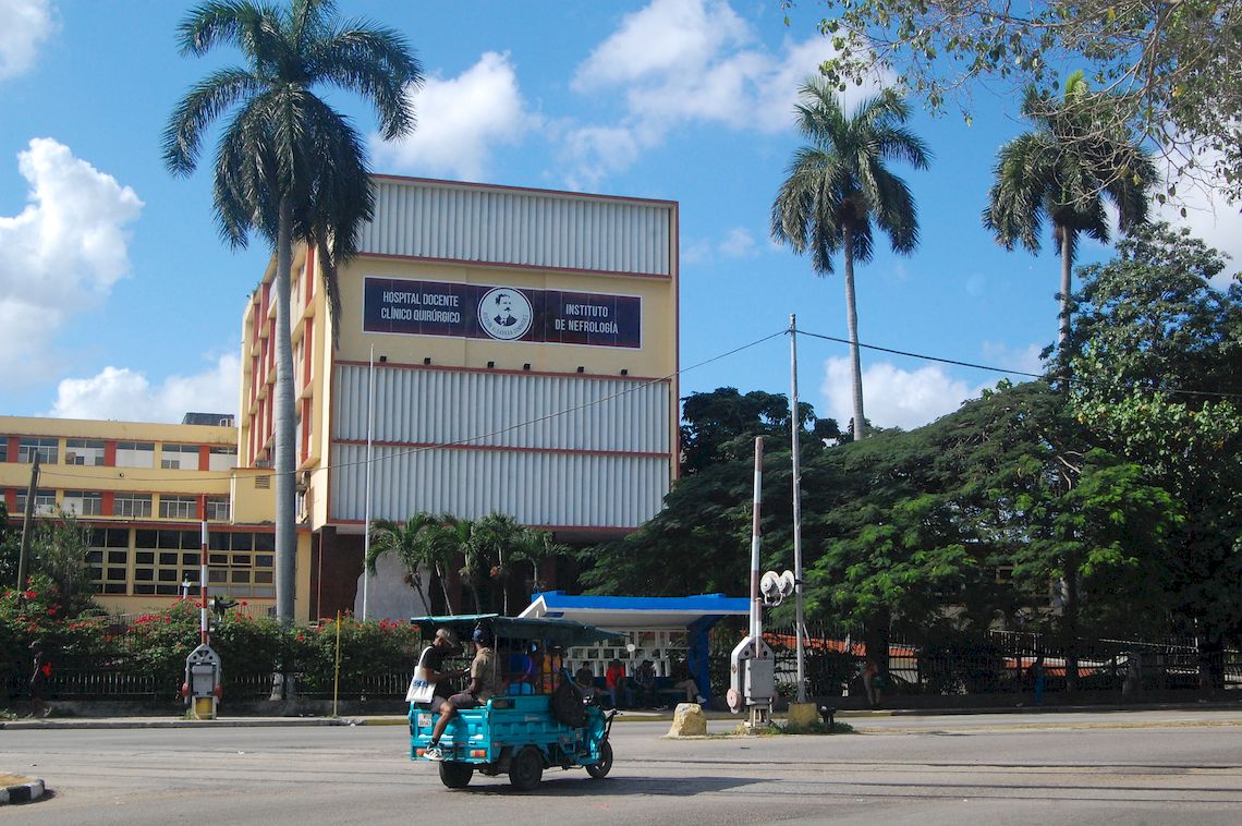 Cuba busca oxígeno económico