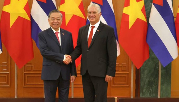 Díaz-Canel felicita a Tô Lâm