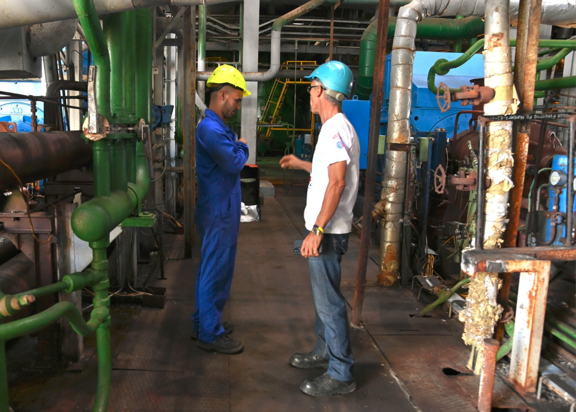 Cuba analiza crisis energética