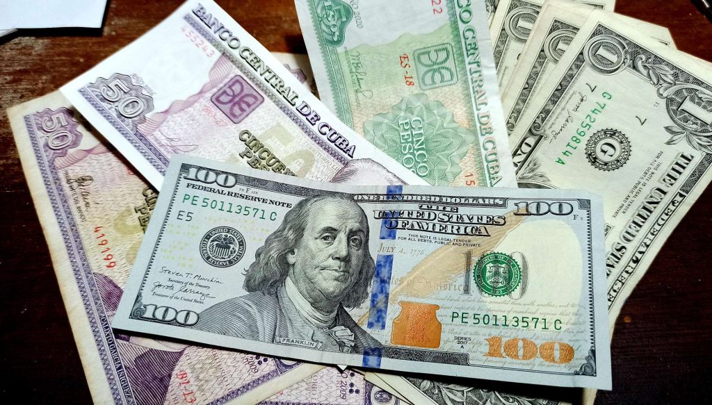 El dólar alcanza los 650 CUP en el mercado informal cubano