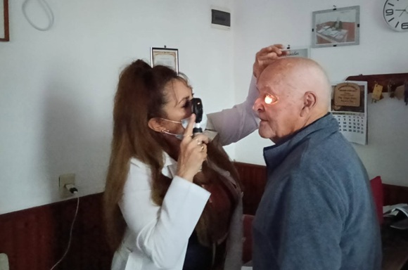 Uruguay mantiene convenio con médicos cubanos pese a presiones de EE.UU.