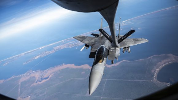 Austria prohíbe a EE.UU. usar su espacio aéreo en operaciones contra Irán