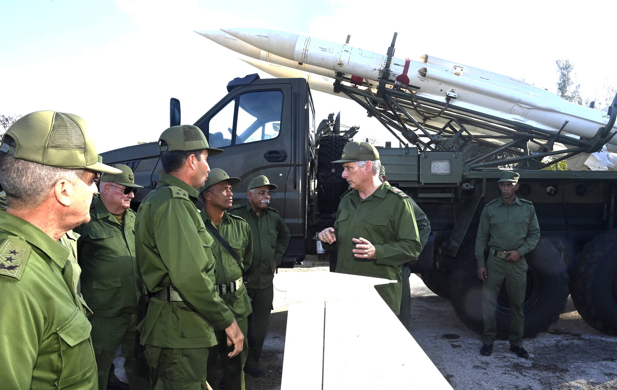 Cuba se prepara para defenderse
