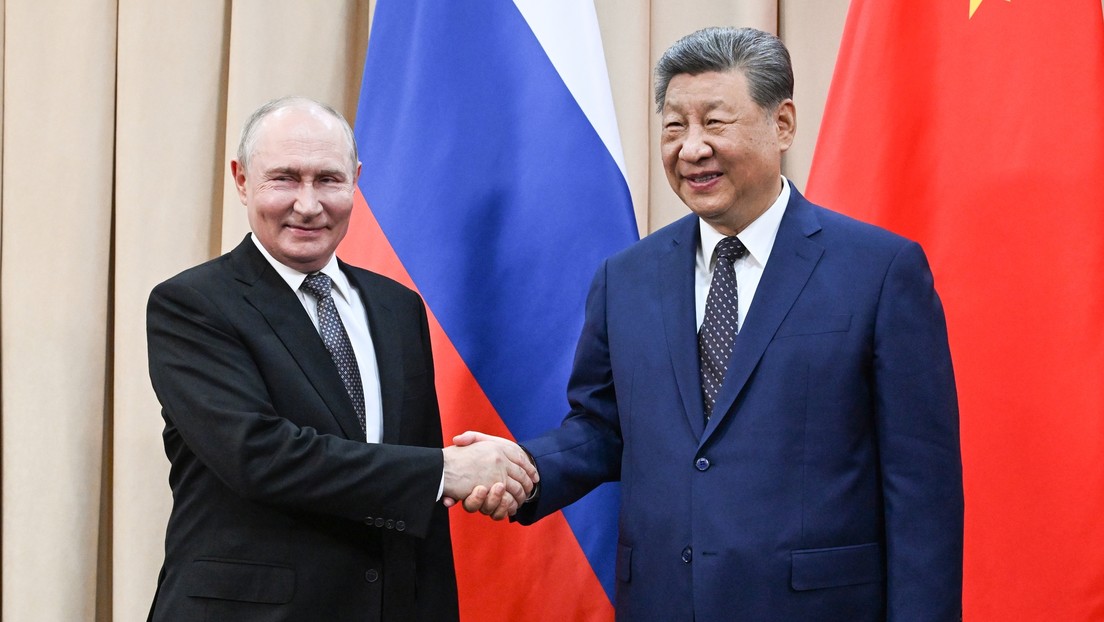 Putin y Xi Jinping se reúnen en cumbre de la OCS en Kirguistán