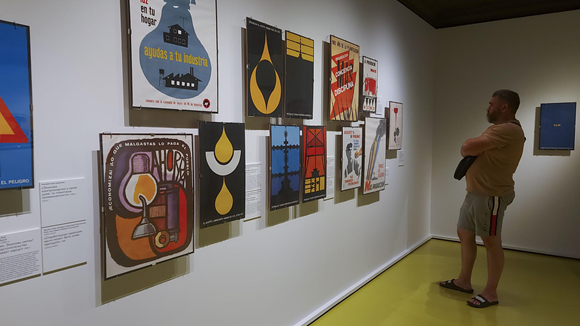 Museo Pushkin de Moscú inaugura exposición sobre el cartel cubano en el centenario de