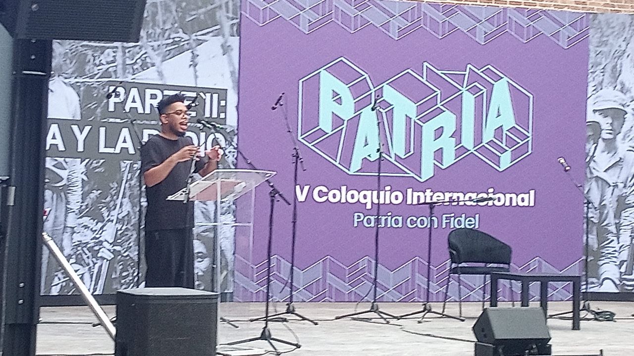 Manolo de los Santos: Fidel no daba discursos