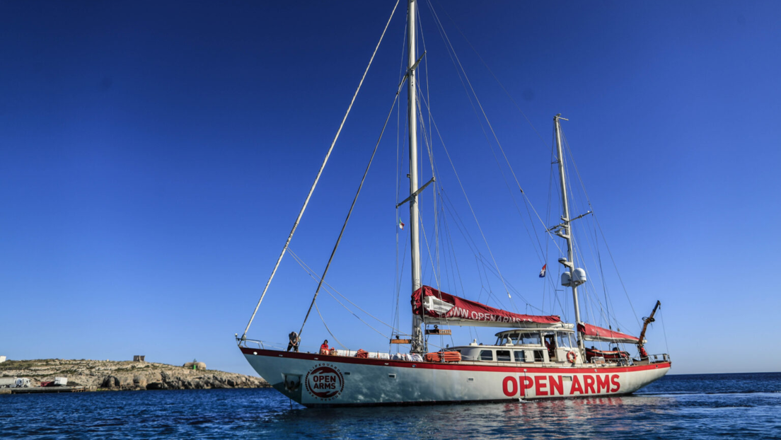 Barco humanitario zarpa de España con ayuda para hospital pediátrico cubano