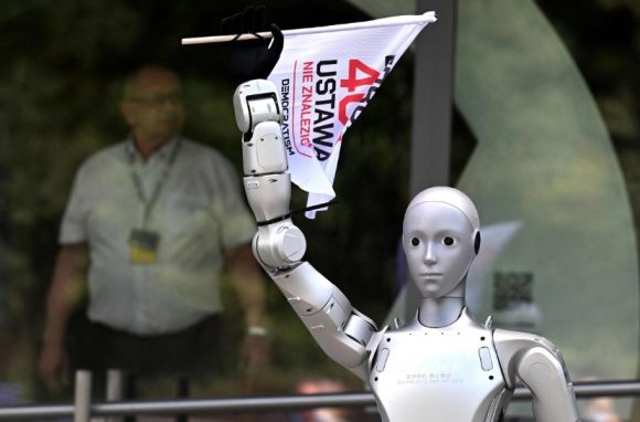 Trabajadores de Anthropic advierten sobre riesgos existenciales de la IA en la próxima
