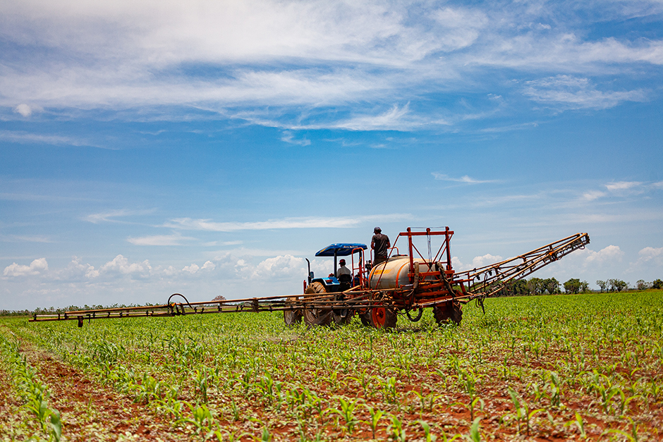 Cuba impulsa alternativas agrícolas ante escasez de combustible y bloqueo